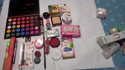17 in 1 Makeup Deal - Complete Beauty Kit